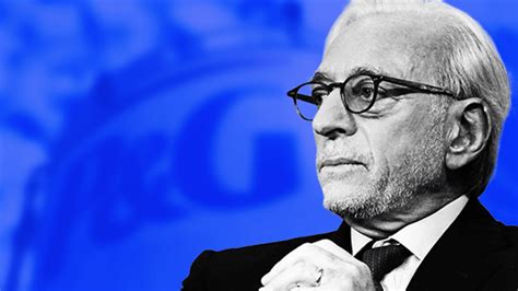 what does nelson peltz own.